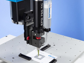 Fluid Dispenser / Auto Dispensing Systems for Precision Fluid Dispensing 